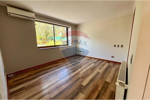 Venta Casa Condominio Las Pircas - 4d-4b-3eyb