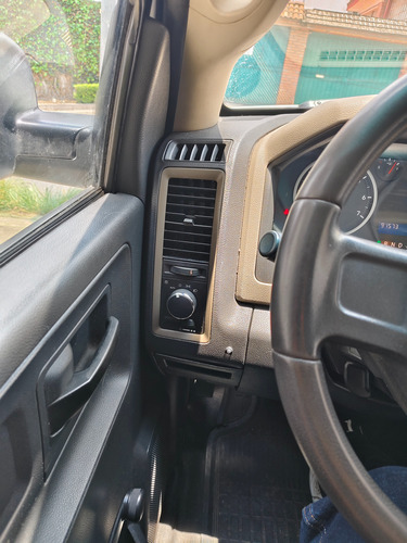 Dodge Ram 1500 3.6 St 4x2 Vg Ta