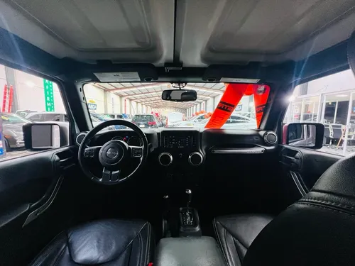 Jeep Wrangler SAHARA