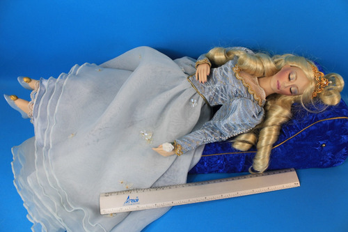 Sleeping Beauty Franklin Heirloom Dolls (Usado)