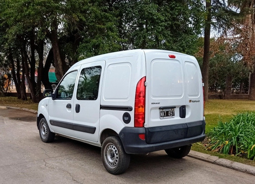 Imagen 7 de 12 de Renault Kangoo 2014 1.6 Furgon Ph3 Confort 5as Lc