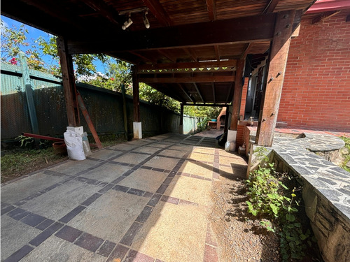 Casa En Urbanización Las Marias, El Hatillo