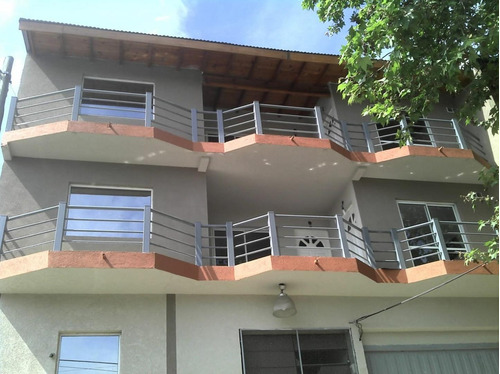 Imagen 2 de 30 de Complejo De Departamentos + Galpon Venta En Block