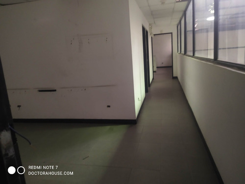 Espectacular Galpon 3.000m2 Av. Lebrún