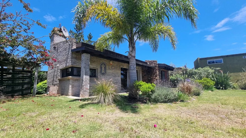 Casa Venta 1 Dormitorios 1 Baño, En Punta Negra - Travertino