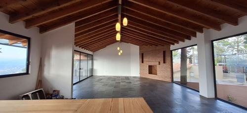 Renta Casa Nueva Con La Mejor Vista Al Lago De Valle De Bravo Desde Avándaro
