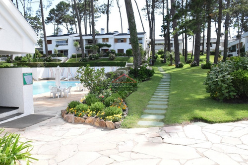 Apartamento En Roosevelt, 2 Dormitorios *- Ref: 4800