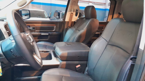 Imagen 8 de 25 de Ram 1500 Laramie 5.7 V8 At8 2022
