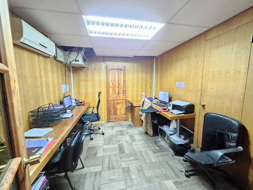 Tejada Arriendo Comercial 12oficinas+3baños+6estacionamiento