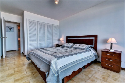 Venta De Apartamento 3 Dormitorios En Playa Mansa