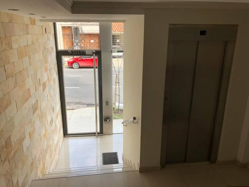 Imagen 3 de 4 de Vendo Departamento Con La Mejor Calidad Constructiva De Santa Fe