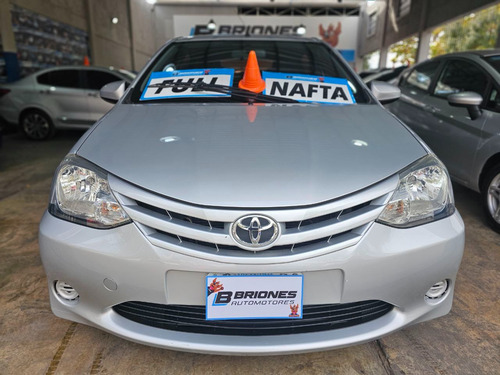 Toyota Etios 1.5 Sedan Xs