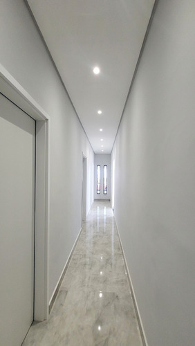 Casa No Condomínio Ouroville Para Venda, 3 Dorm. Com Suíte - Taubaté / Sp