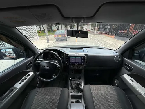 Ford Ranger 2.5 Diesel 4x4 XTL