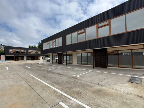 Gran Local En Arriendo En Puerto Varas (160011)