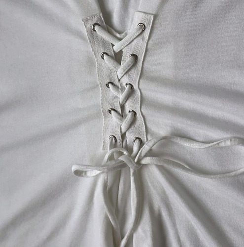 Playera Blanca Sin Mangas Con Cinta Tipo Corset Para Ajustar