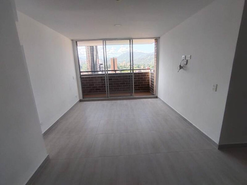 Apartamento En Arriendo Ubicado En Sabaneta Sector Parque (23243).