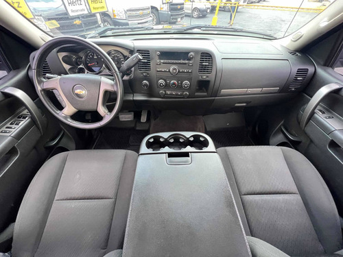 Imagen 10 de 15 de Chevrolet Silverado Doble Cabina
