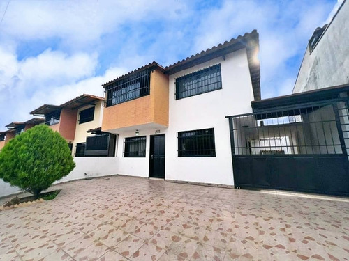 En Venta Townhouse De Oportunidad En La Morita, 1. Res. El Remanso, 005jsc