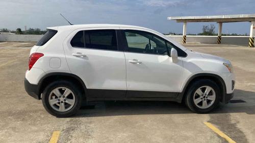 Imagen 6 de 15 de Chevrolet Trax 2015 5p Lt L4/1.8 Aut