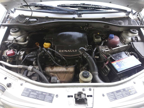Renault Logan 1.6 8v