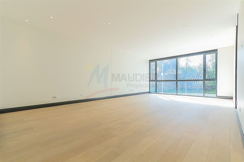Departamento En Arriendo De 4 Dorm. En Las Condes