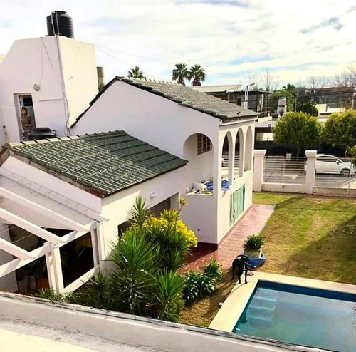 Casa | 2 Plantas | 3 Dormitorios | Cochera | Piscina | San Lorenzo | Barrio San Martín