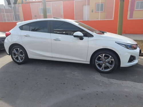 Imagen 8 de 20 de Chevrolet Cruze Premier