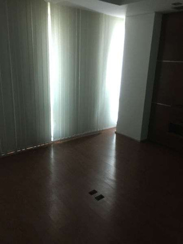 Oficina Premium - De Categoria - En Rivadavia Esq Av. Olmos