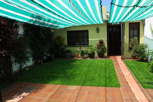 Gran Casa En Pleno Centro De Paysandú