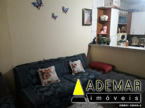 Imagem 1 de 15 de Vende Se Ótima Casa - 947