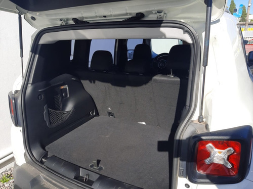 Imagen 5 de 8 de Jeep Renegade 1.8 Sport 2018