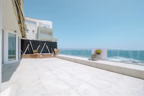 Departamento En Venta De 4 Dorm. En Concón