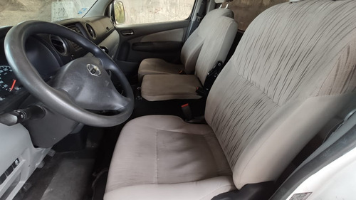 Imagen 13 de 13 de Nissan Urvan 2017 15 Pasajeros Diesel