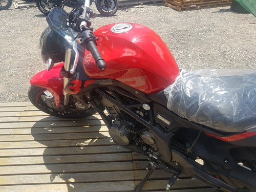 Imagen 8 de 17 de Benelli 302 S En Sbk Motos