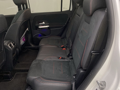 Imagen 21 de 25 de Mercedes Benz Glb 200 1.332