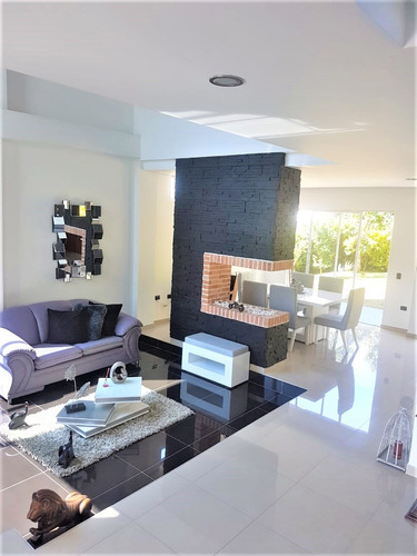 Imagen 4 de 13 de Casa En Venta En La Estrella Sector Bellavista