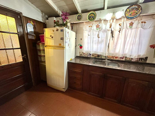 Casa En Venta 4 Dormitorios Y Cochera Moreno