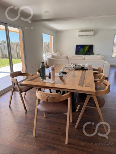 Hermosa Casa En Alquiler Con Muchas Comodidades En Area 10