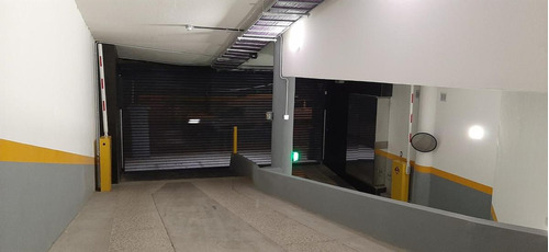 Cochera En Venta En Rosario En Zona De Tribunales
