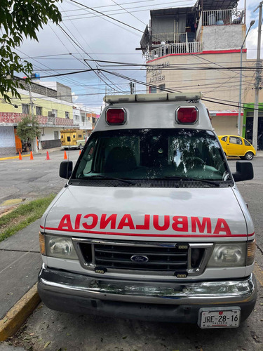 Imagen 7 de 7 de Ford Econoline Ambulancia