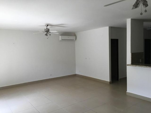 Imagen 4 de 14 de Venta De Apartamento En Ph Embassy Village, Albrook 21-282