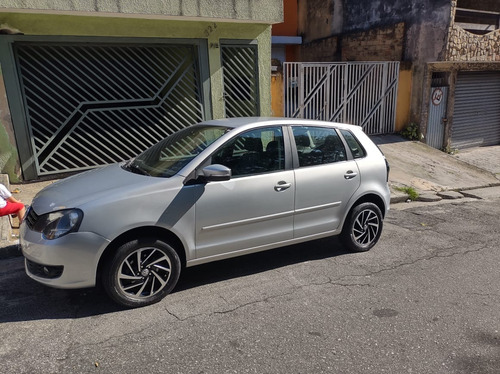 Volkswagen Polo Hat 2012