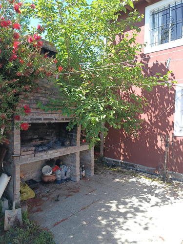 Casa Quinta Venta La Plata Ruta 2 Jardin Galería Parrilla Pileta Lote 3700 Mts Galpón