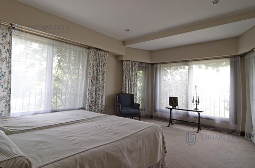 Casa En Venta En Martindale - Con Vista A Cancha De Polo-