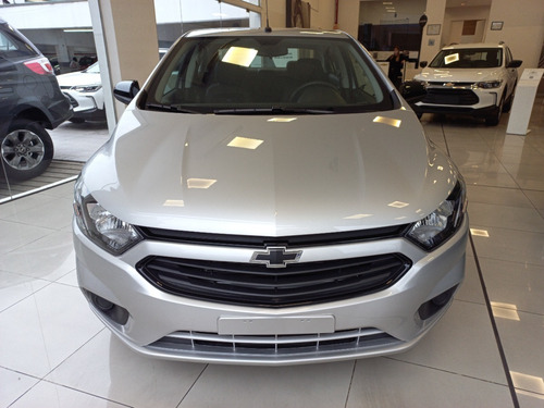 Imagen 3 de 25 de Chevrolet Onix Plus Joy 1.4 Mt 2023 0 Km Stfr
