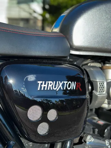 Triumph Thruxton 1200r
