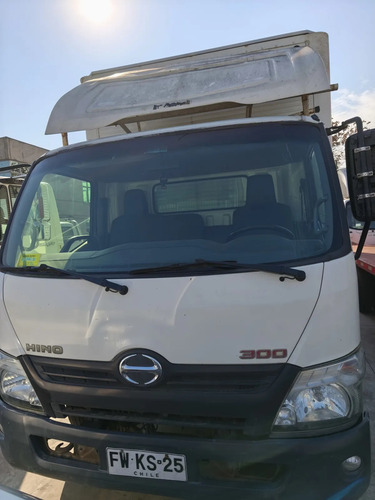 Hino Xzu Otra 2013