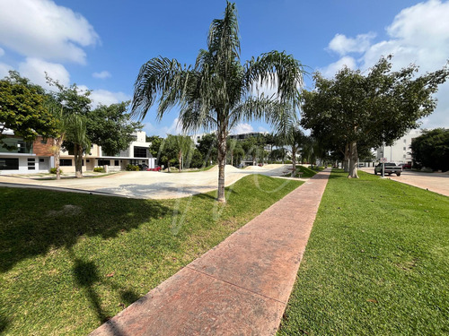 Departamento En Venta En Cancun, Arbolada
