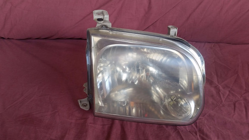 Faro Derecho Copiloto Toyota Sequoia 2005 2006 2007 Original